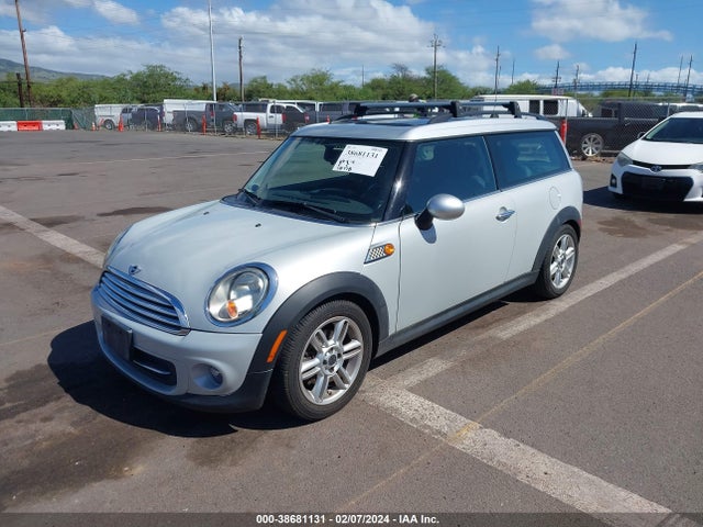 2011 MINI COOPER CLUBMAN WMWZF3C57BTY00677 Photo 1