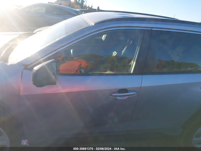 Toyota RAV4 LE 2019 JTMH1RFV0KD039836 Image 14