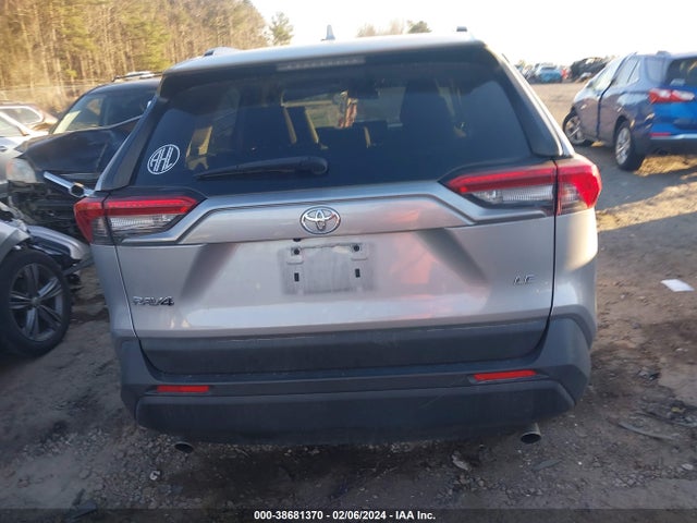 Toyota RAV4 LE 2019 JTMH1RFV0KD039836 Image 16