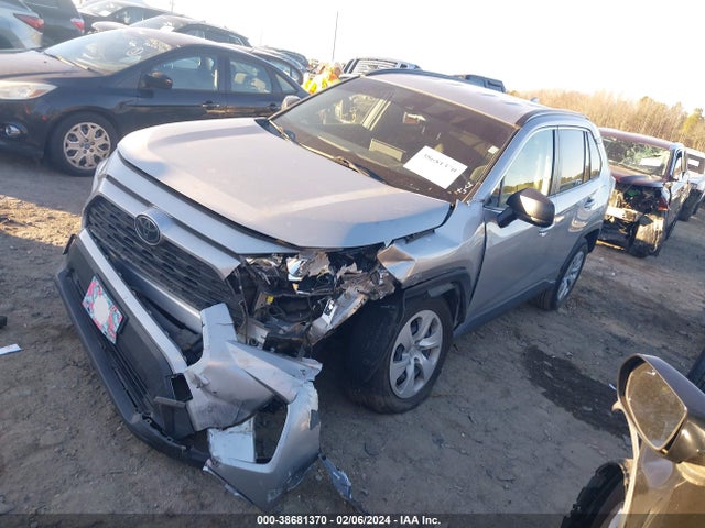 Toyota RAV4 LE 2019 JTMH1RFV0KD039836 Image 2