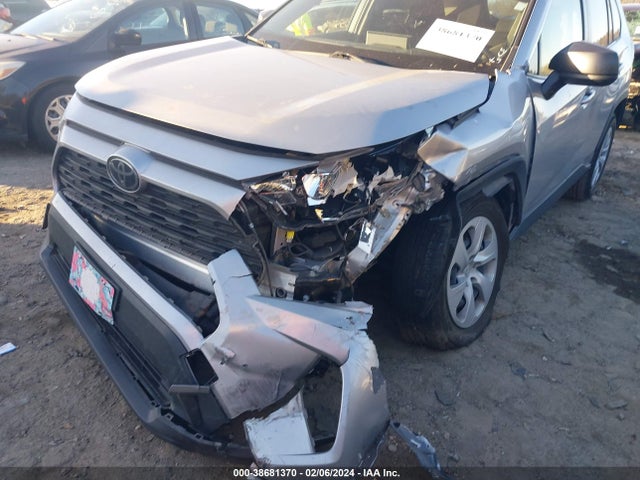 Toyota RAV4 LE 2019 JTMH1RFV0KD039836 Image 6