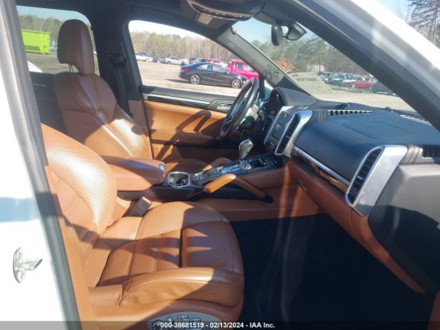 2018 PORSCHE CAYENNE E-HYBRID WP1AE2A24JLA72433 Photo 4