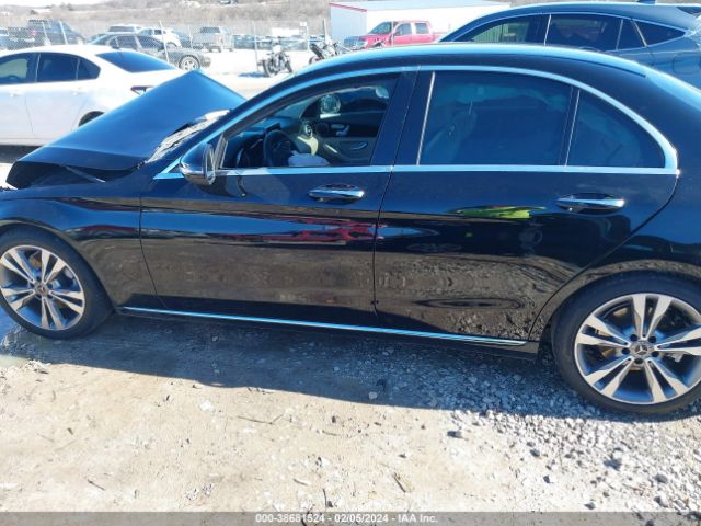 55SWF4JB7HU213197 Mercedes-Benz C 300 Luxury/sport