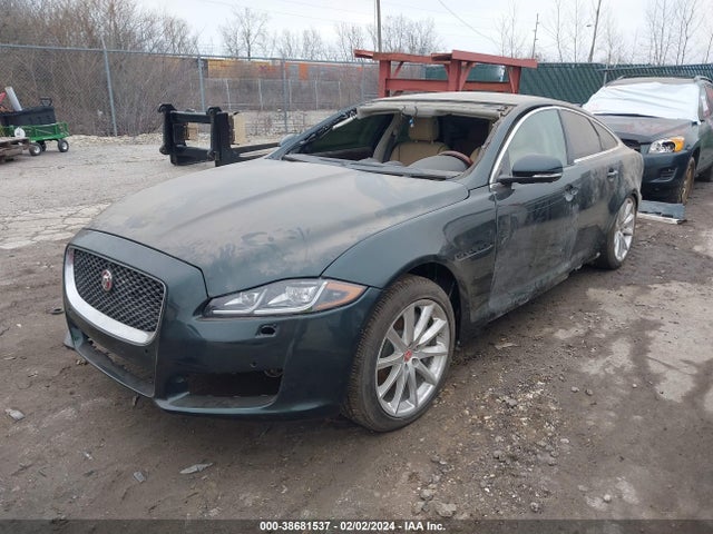 2016 JAGUAR XJ SAJWJ1CD6G8V99723 Photo 1