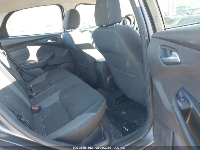 Ford FOCUS SE 2014 1FADP3F29EL365926 Image 8