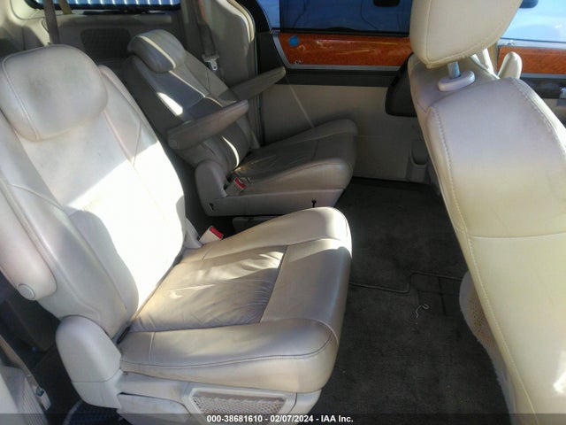 2010 CHRYSLER TOWN & COUNTRY LIMITED VIN: 2A4RR6DX0AR136282