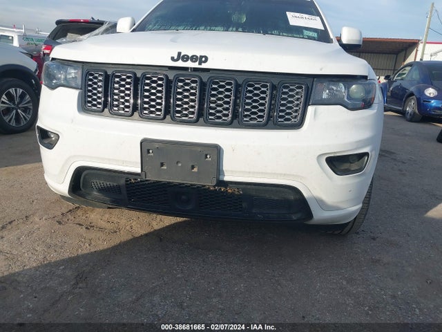 1C4RJEAGXNC127308 Jeep Grand Cherokee Wk Laredo X 4x2