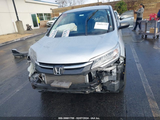 Honda CR-V LX 2016 3CZRM3H35GG709289 Image 13