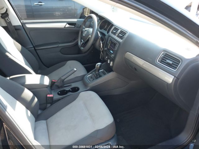 3VW2B7AJ2HM376255 Volkswagen Jetta 1.4t S