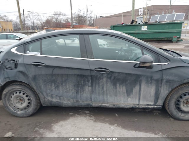 Chevrolet CRUZE LT 2019 1G1BE5SMXK7144567 Image 13