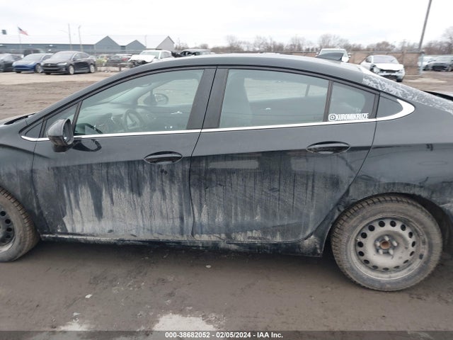 Chevrolet CRUZE LT 2019 1G1BE5SMXK7144567 Image 14