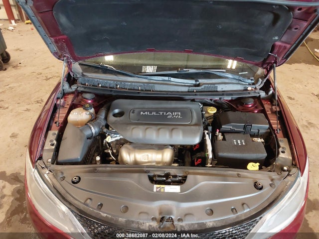 1C3CCCAB2FN702052 Chrysler 200 Limited