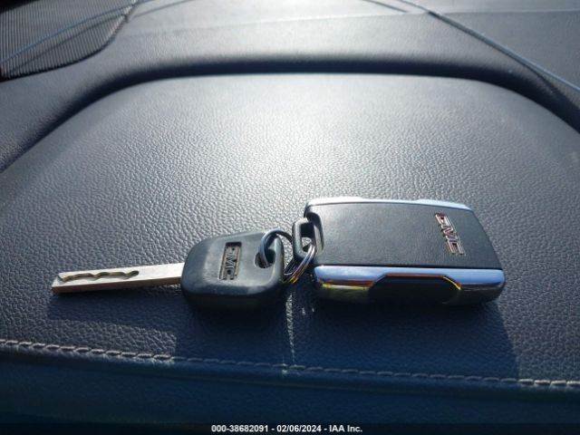 3GTU2NEC5JG185915 GMC Sierra 1500 Slt