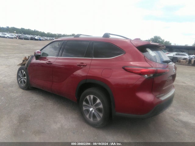 Toyota Highlander Xle 2022 5TDGZRBH3NS593658 Image 3