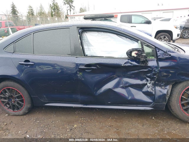 Toyota Corolla Hybrid Le 2022 JTDEAMDE3NJ036718 Image 13