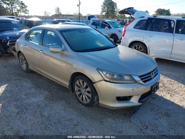 2014 1HGCR2F84EA175642 main image