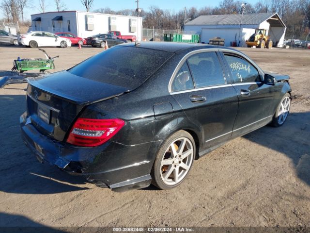 WDDGF4HB6EA959355 Mercedes-Benz C 250 Luxury/sport