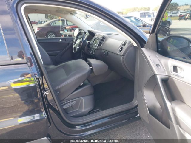WVGAV7AXXGW530506 Volkswagen TIGUAN S