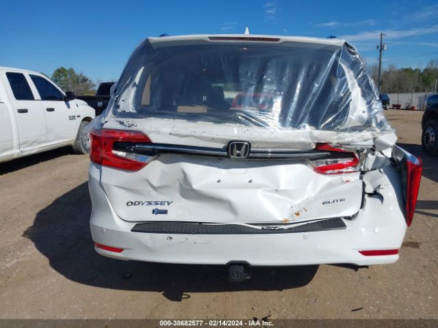 5FNRL6H98RB015025 Honda Odyssey Elite