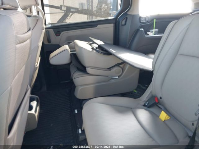 5FNRL6H98RB015025 Honda Odyssey Elite
