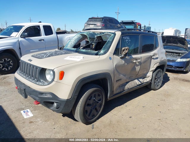 Jeep Renegade Deserthawk 4x4 2017 ZACCJBCB5HPF74215 Image 2