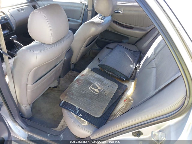 2002 HONDA ACCORD 3.0 EX VIN: 1HGCG16522A047837