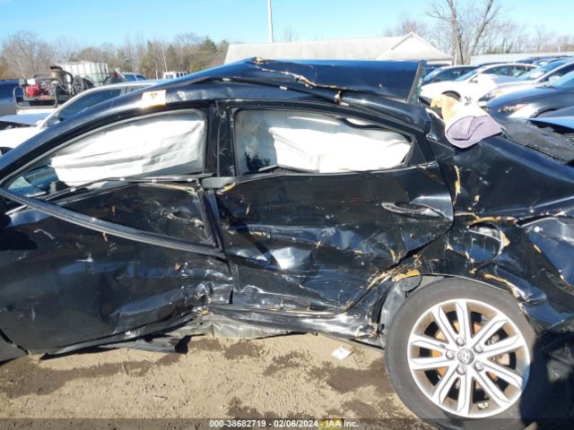5NPDH4AE1GH689085 Hyundai ELANTRA SE