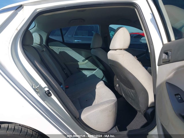 KIA Optima Lx 2015 KNAGM4A79F5581920 Image 8