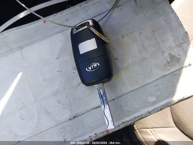 KIA Soul 2016 KNDJN2A20G7858698 Image 11