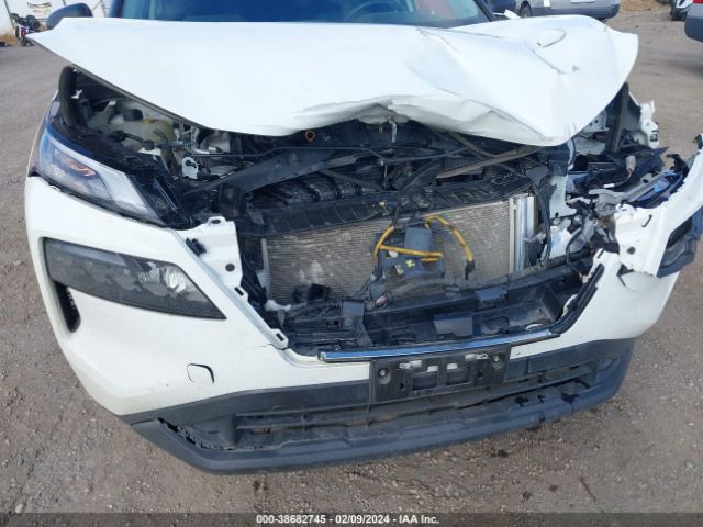 5N1AT3AB5MC737823 Nissan Rogue S Intelligent Awd