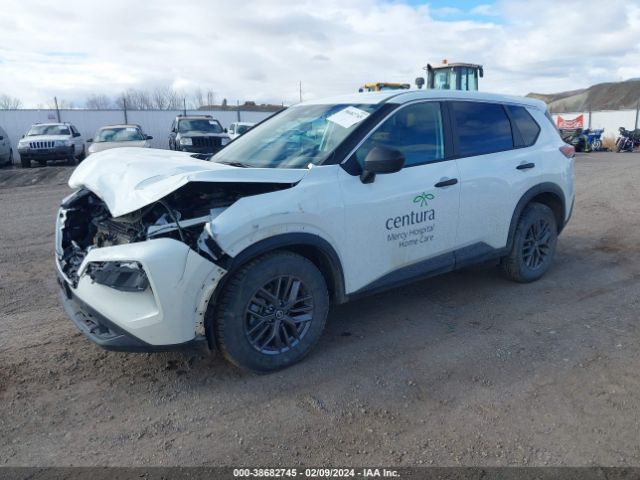 5N1AT3AB5MC737823 Nissan Rogue S Intelligent Awd