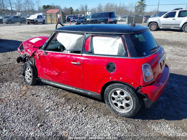 2012 MINI COOPER WMWSU3C57CT255735 Photo 2