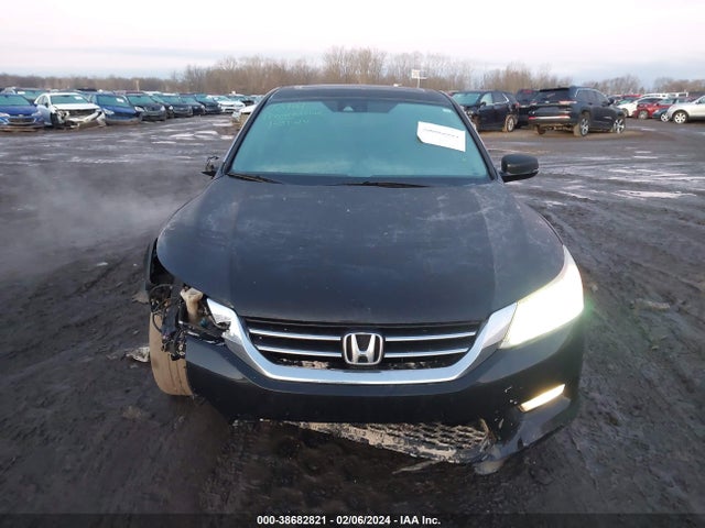 Honda Accord Touring 2015 1HGCR3F96FA004794 Image 12
