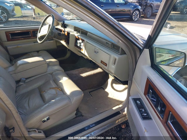 1993 CADILLAC 60 SPECIAL 1G6CB53B1P4248913 Photo 4