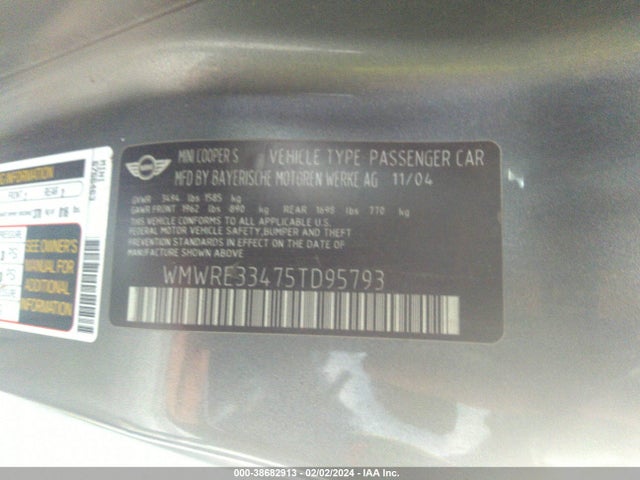 2005 MINI COOPER S WMWRE33475TD95793 Photo 8