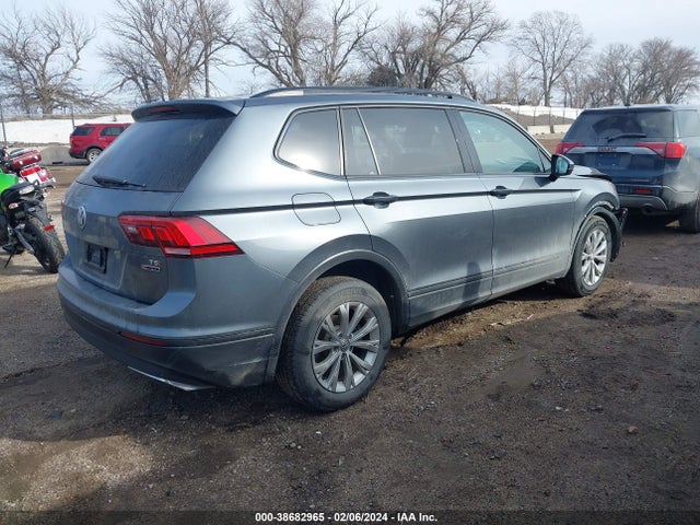 3VV0B7AX9JM099416 Volkswagen Tiguan 2.0t S