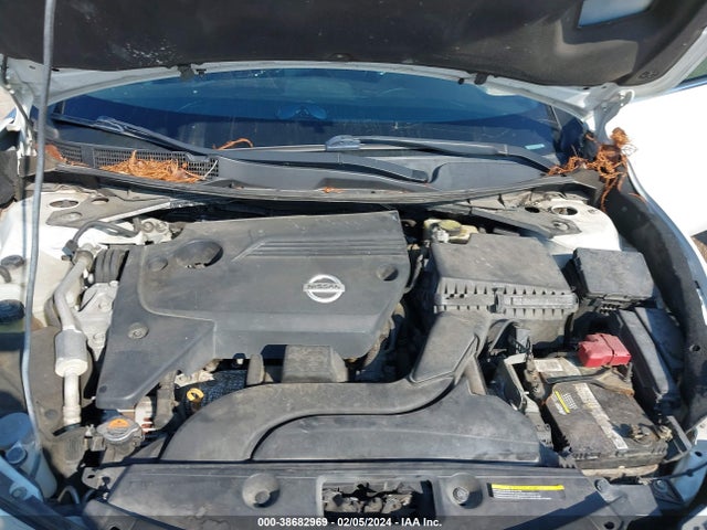 Nissan Altima 2.5 S 2015 1N4AL3AP1FC458121 Image 10