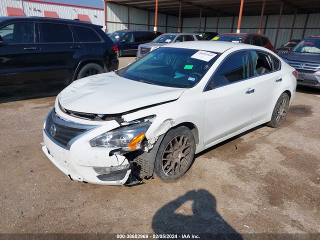 Nissan Altima 2.5 S 2015 1N4AL3AP1FC458121 Image 2