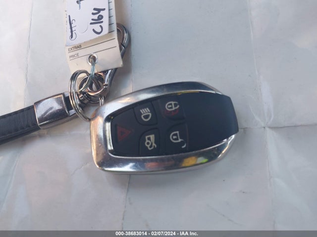 2012 JAGUAR XJ SAJWA1CB4CLV30681 Photo 10