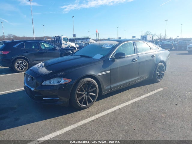 2012 JAGUAR XJ SAJWA1CB4CLV30681 Photo 1