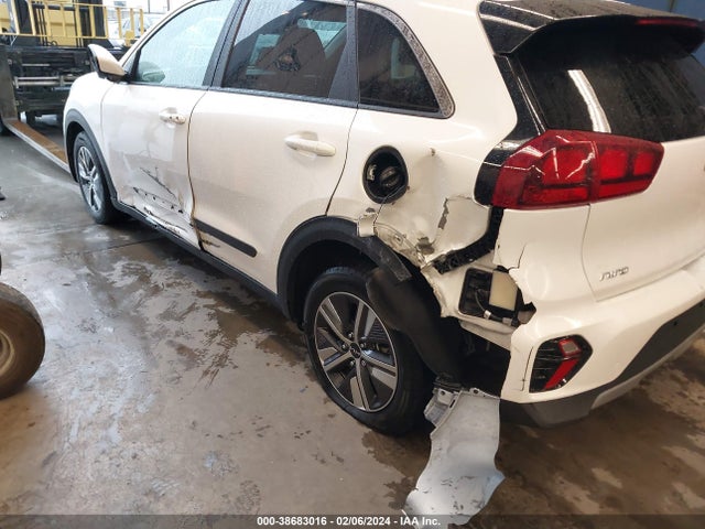 KIA Niro Lxs 2022 KNDCB3LC6N5547640 Image 6