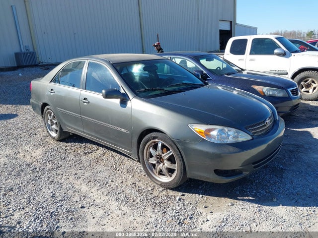 2002 TOYOTA CAMRY XLE VIN: 4T1BE32K92U540853