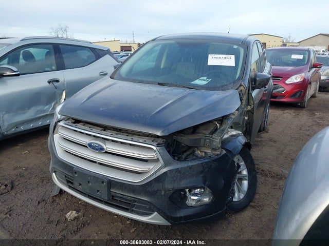 Ford ESCAPE SE 2017 1FMCU9GD2HUC36700 Image 2