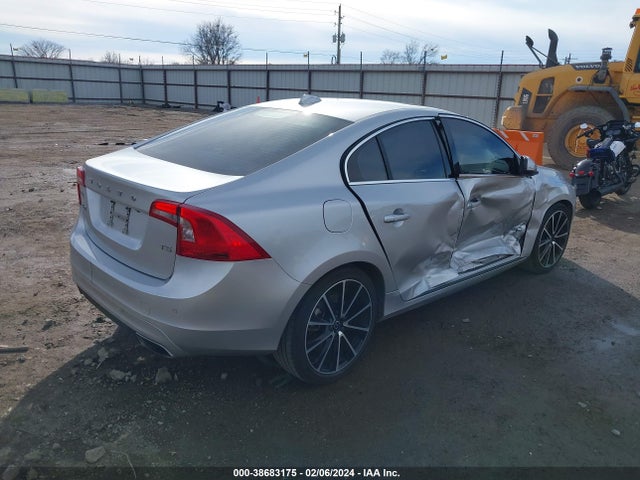Volvo S60 T5 Drive-e Premier 2016 YV126MFK9G2414555 Image 4