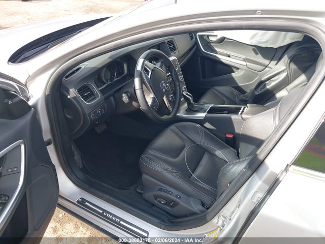 Volvo S60 T5 Drive-e Premier 2016 YV126MFK9G2414555 Image 5