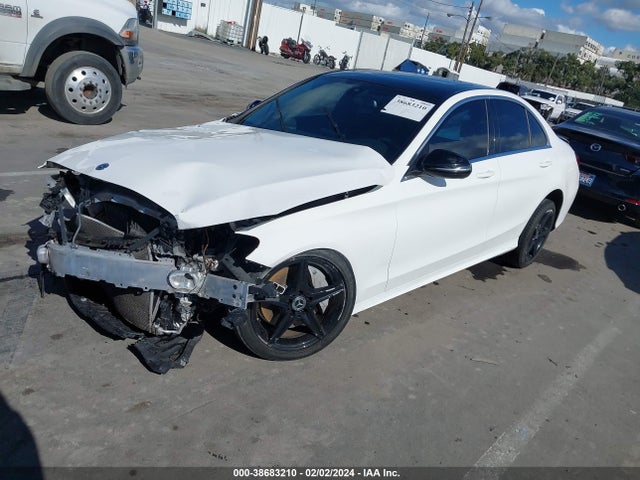 Mercedes-Benz C 300 2018 55SWF4JB8JU238230 Image 2
