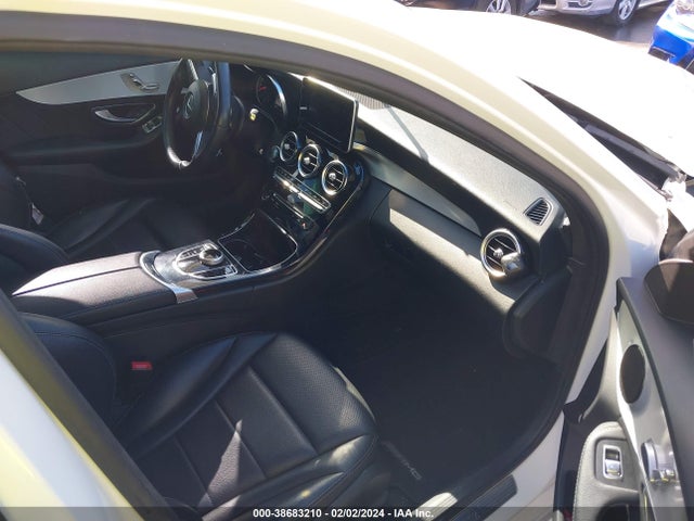 Mercedes-Benz C 300 2018 55SWF4JB8JU238230 Image 5