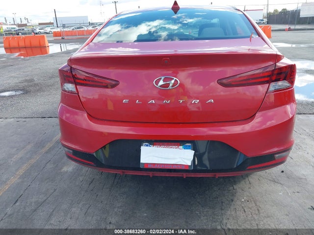 Hyundai ELANTRA SEL 2019 5NPD84LF0KH458113 Image 16