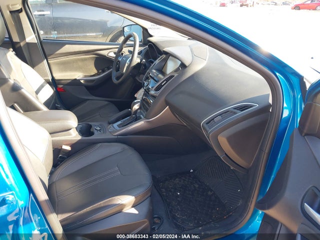 Ford Focus Titanium 2014 1FADP3N20EL344240 Image 5