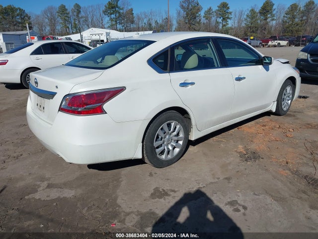 Nissan Altima 2.5 S 2015 1N4AL3APXFC452964 Image 4